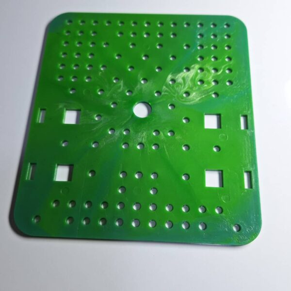 شاسی پلاستیکی مشبک 17x15 سانتی‌متر